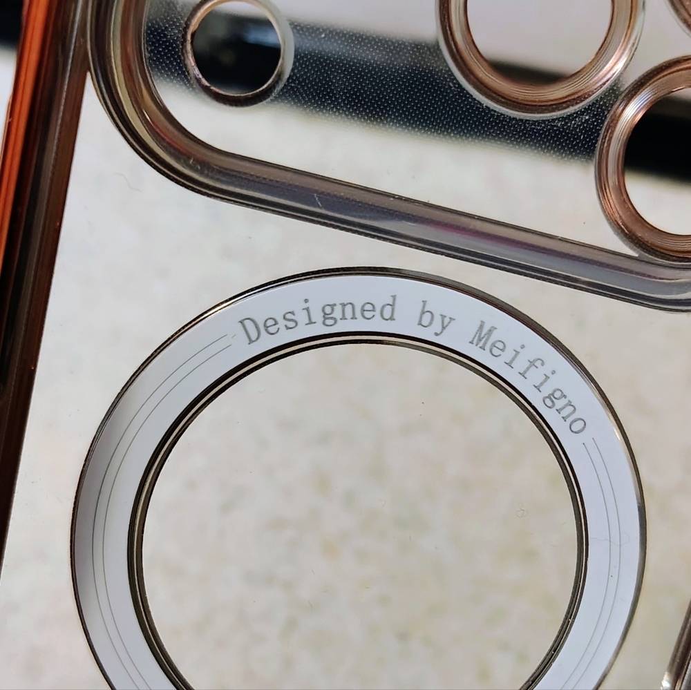 iPhone 17 Pro Magnetic Case - Picture 5 of 6